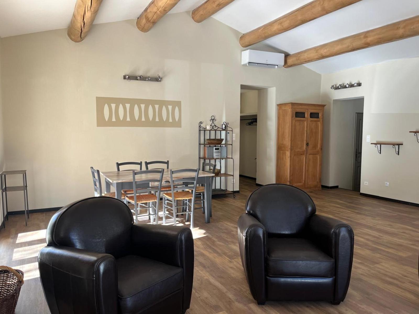 Villas De La Ferme Du Gros Noyer Malaucène Exteriör bild
